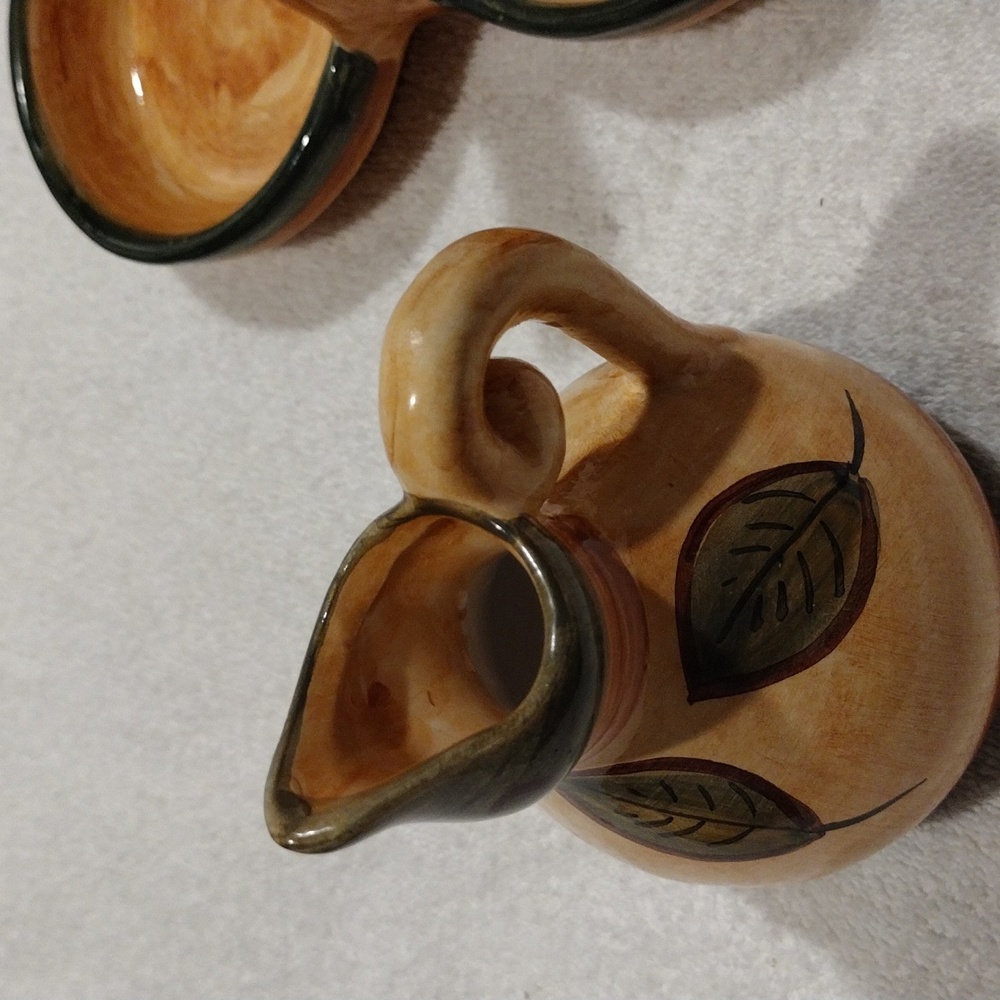 Vintage, Fiesta And Chic ceramic handmade oil and vinegar holder Spanish motif - Picture 4 of 6
